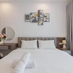 Big Promo 20% Luxury 2Br Apt - City Skyline View- Hot